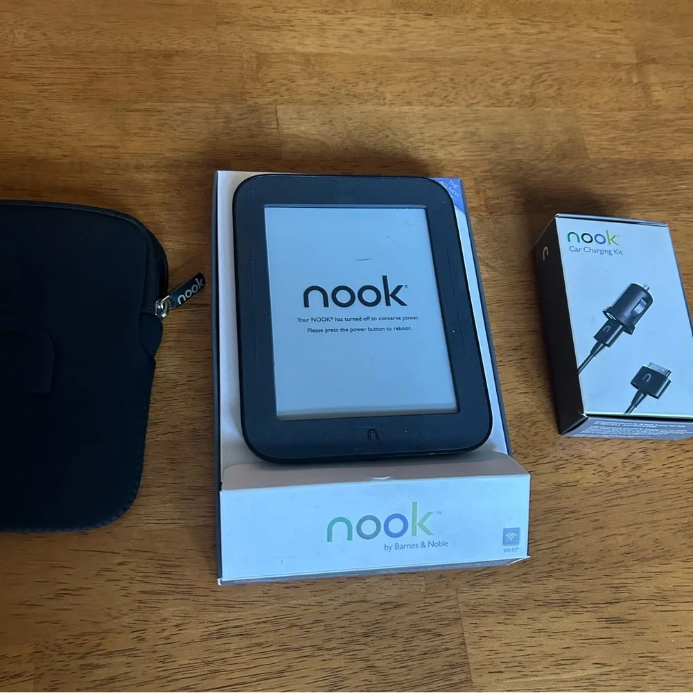 Barnes & Noble Nook Simple Touch eReader Bundle with Case & Car Charger